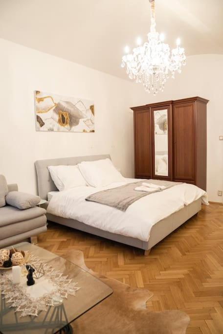 Cozy Flat By Wenceslas Square! براغ المظهر الخارجي الصورة